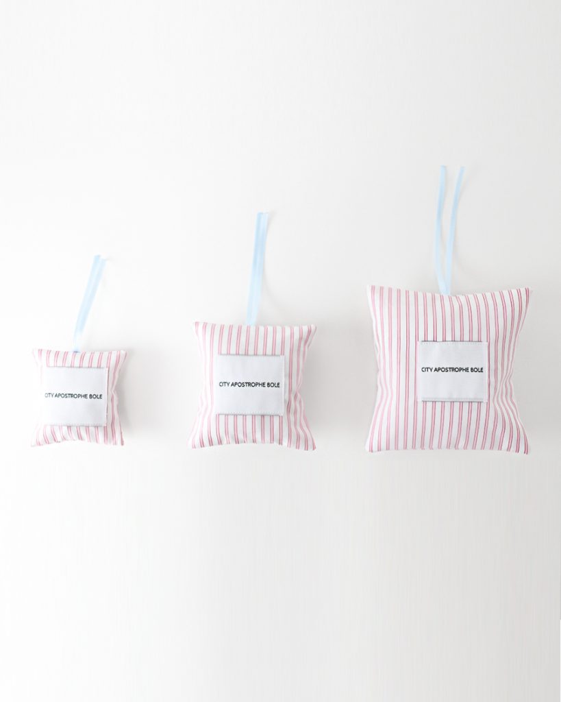 City Apostrophe Bole 擴香包 — elle
